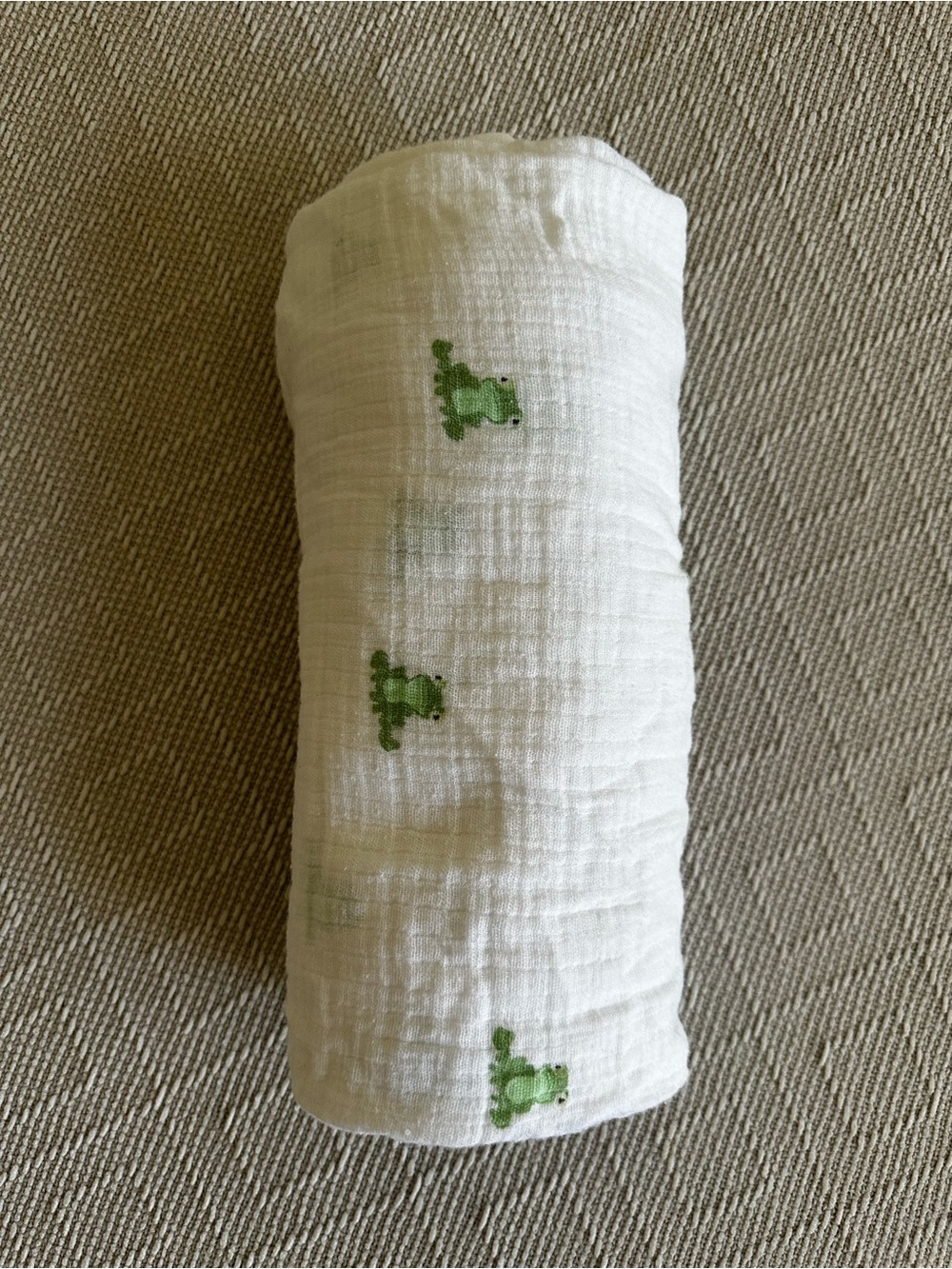 aden + anais baby White Muslin Blanket with Green Frog Motif